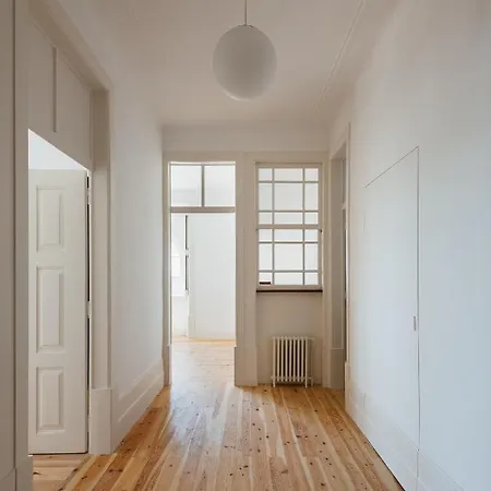 Rua Tenente Campos Rego, Ground Floor * Coimbra